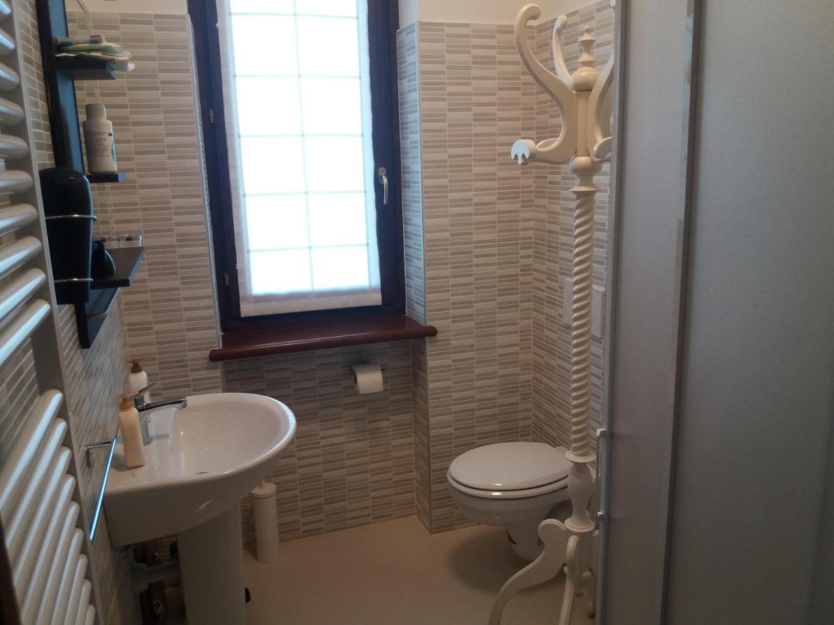 I Pini B&B Castagnito Kültér fotó